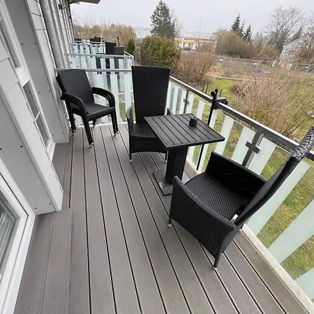 7 Apartment *